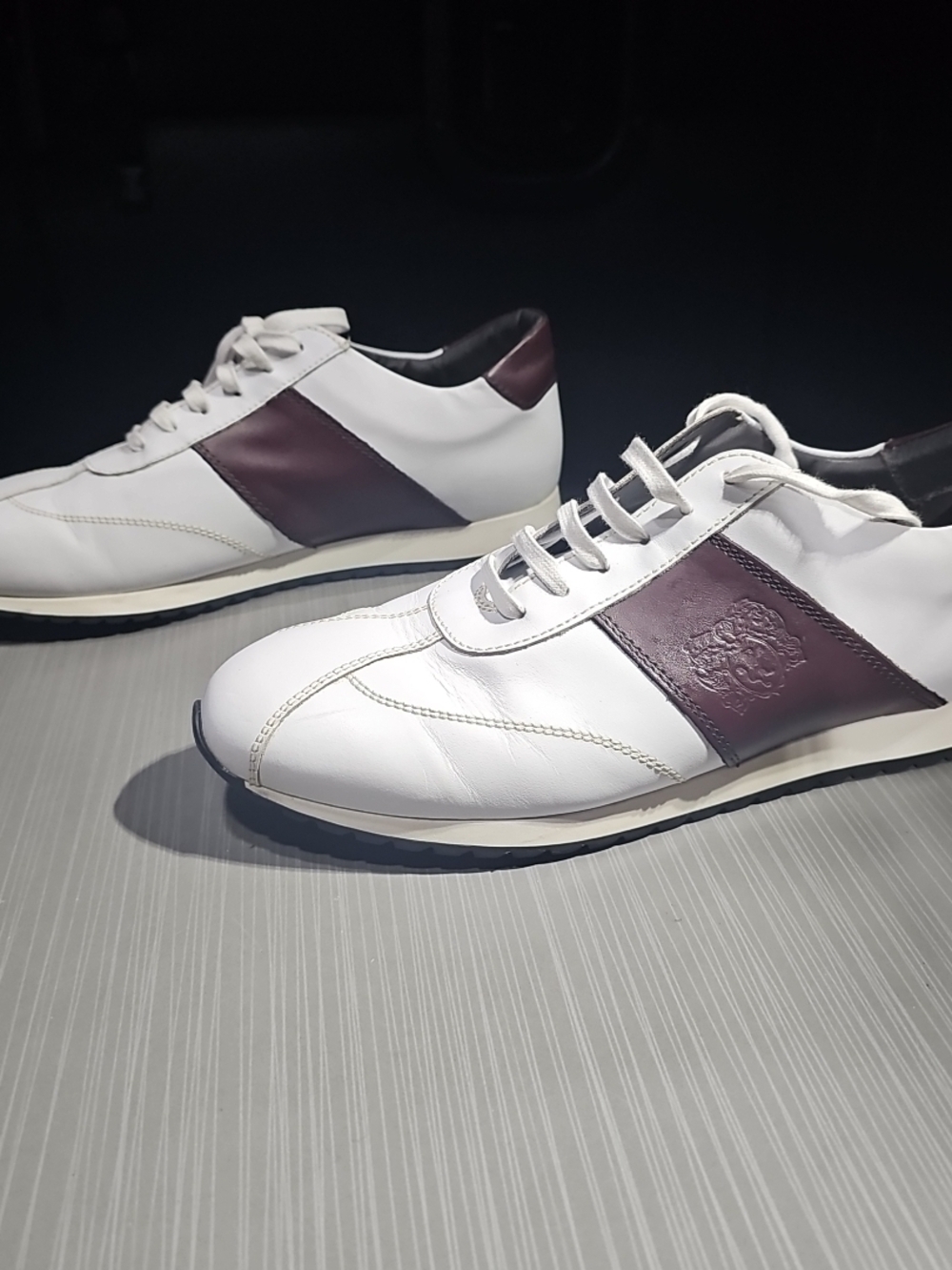 Bruno Magli Carlo White/Burgundy Leather Sneaker Men's Size 13M Great PreOwned‎